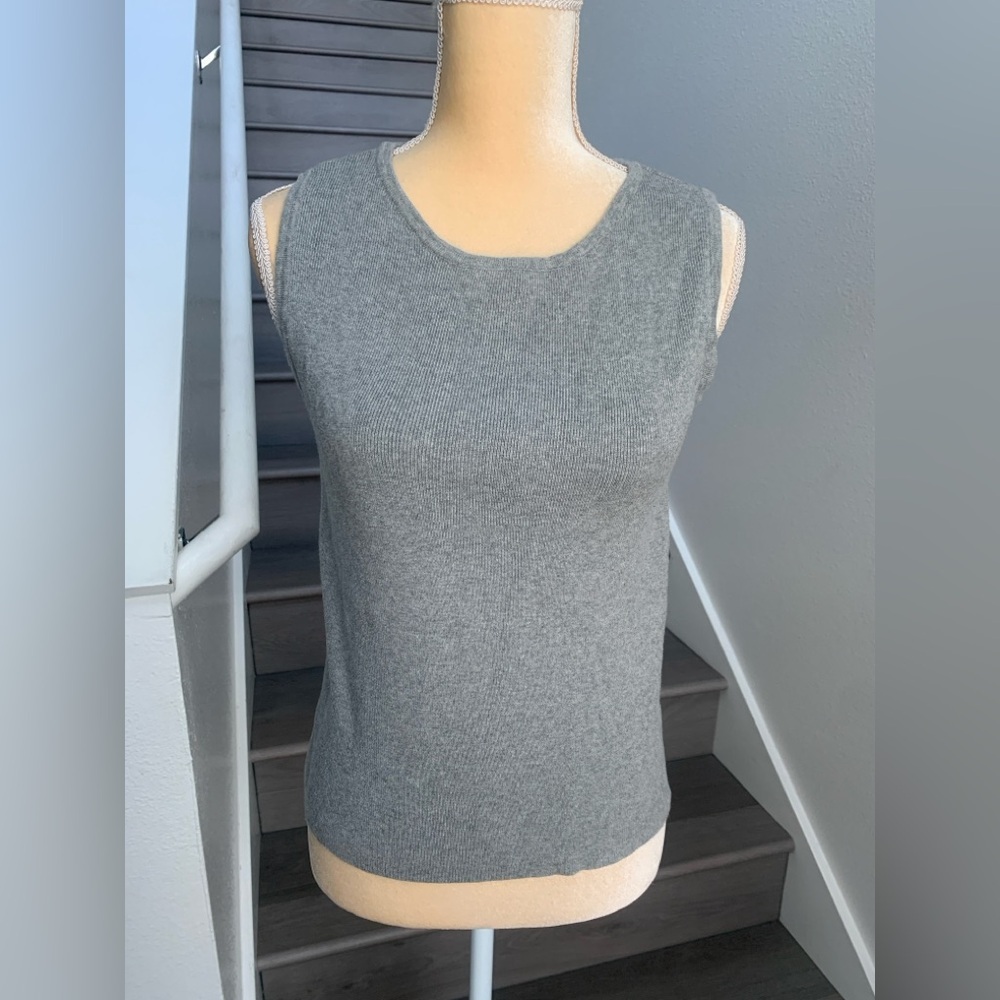Charter Club Gray Sleeveless Knit Top